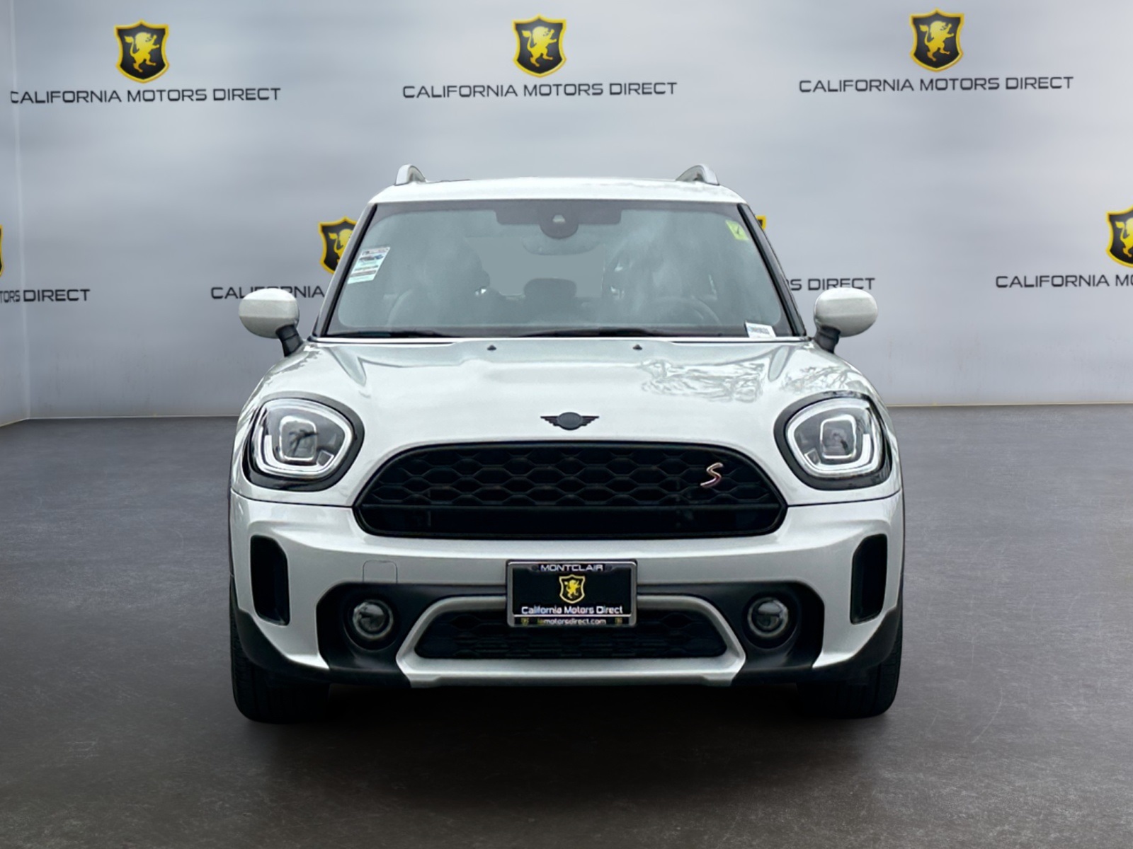 Vehicle image 2 of 26