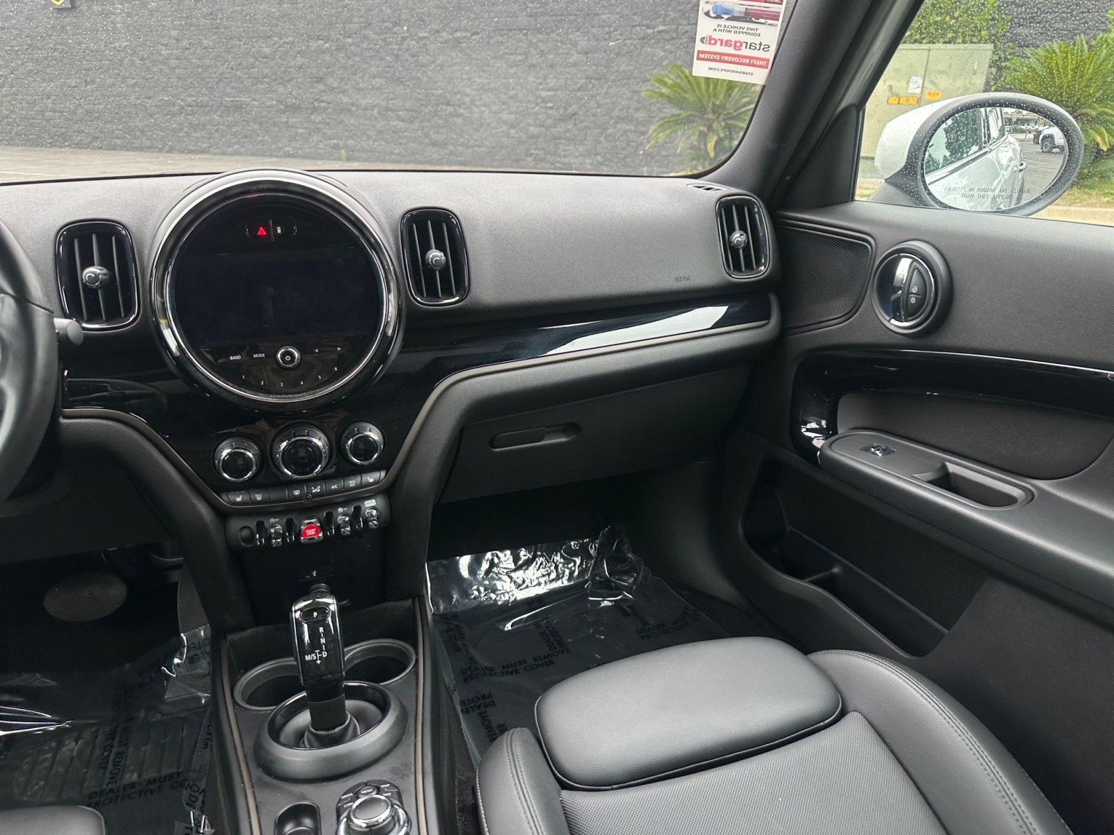 Vehicle image 20 of 26