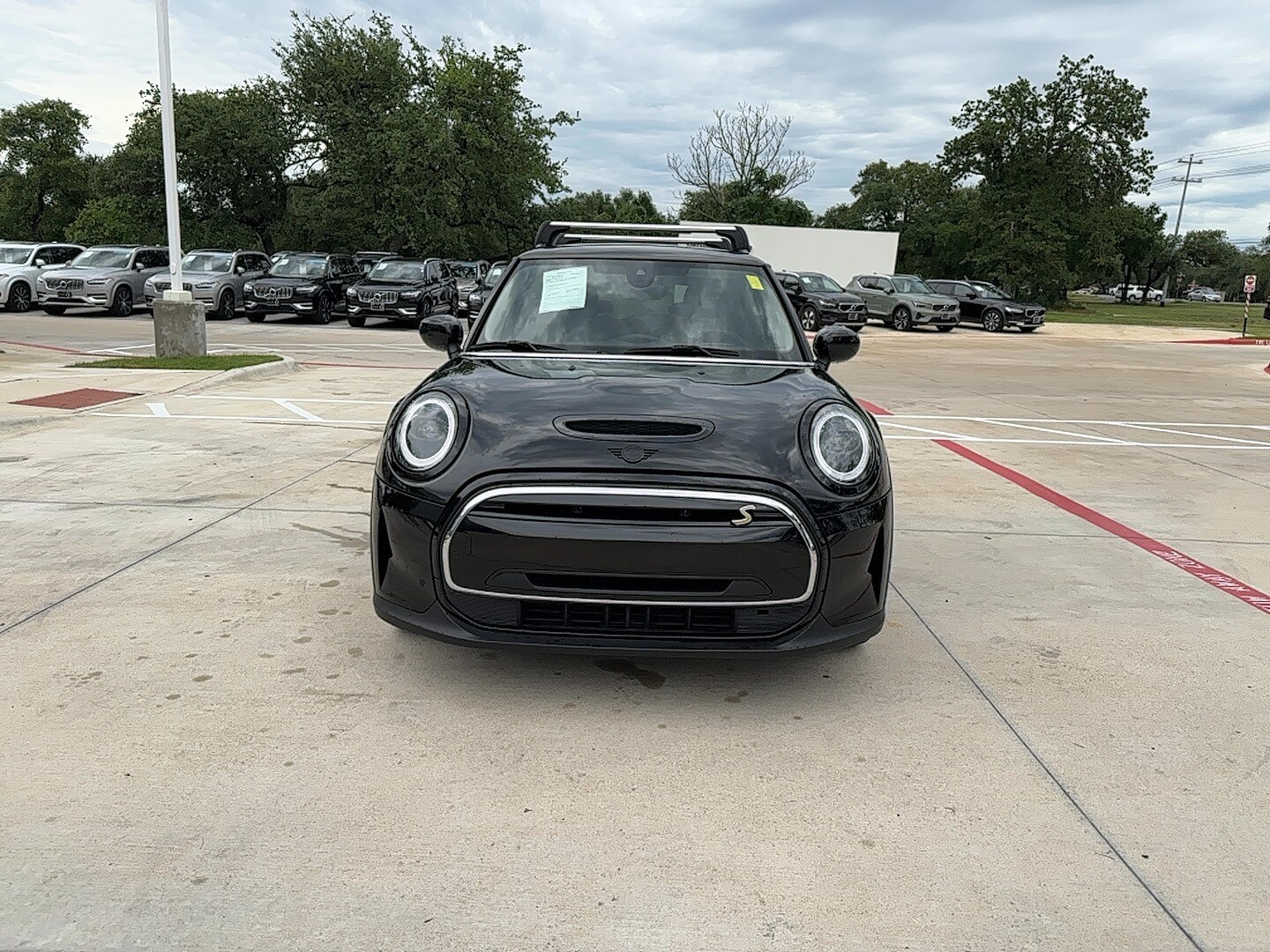 Vehicle image 3 of 24