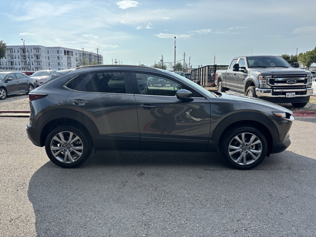 2022 Mazda CX-30 2.5 S Preferred Package Image 4 of 36