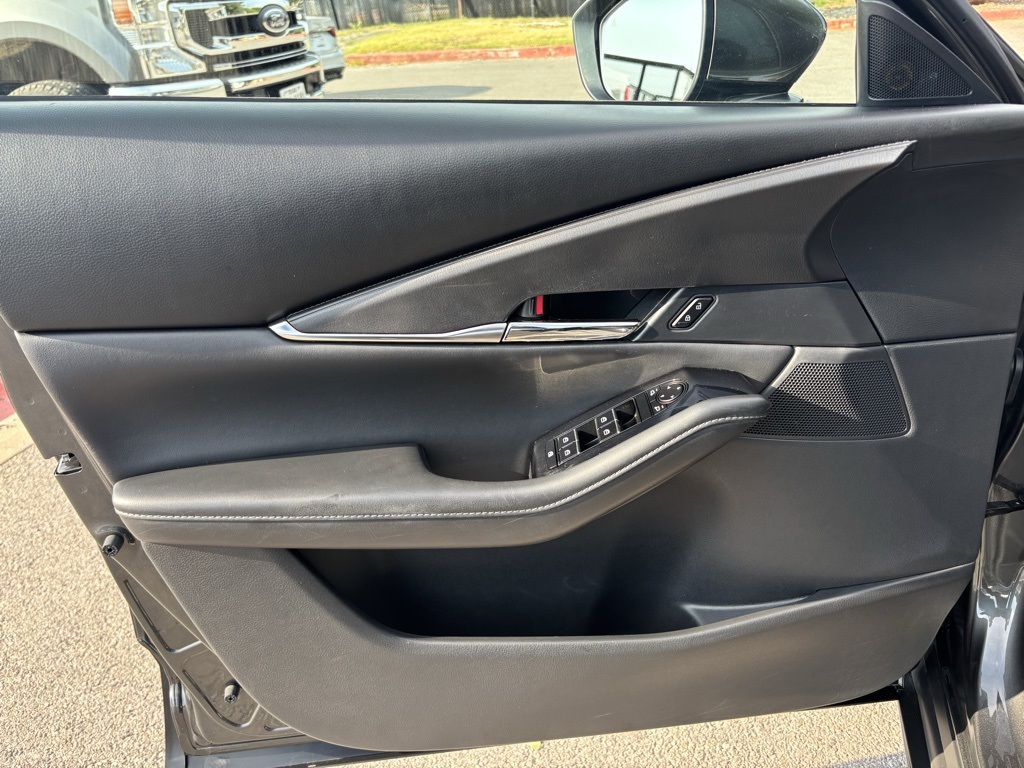 2022 Mazda CX-30 2.5 S Preferred Package Image 27 of 36