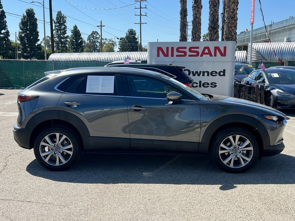 Vehicle image 5 of 28
