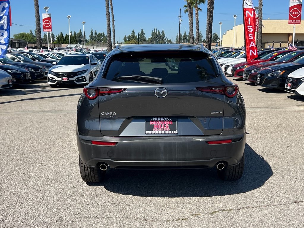 Vehicle image 7 of 28