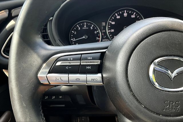 2022 Mazda CX-30 2.5 S Premium Package Image 18 of 32