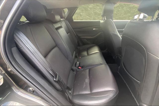 2022 Mazda CX-30 2.5 S Premium Package Image 8 of 32