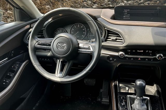 2022 Mazda CX-30 2.5 S Premium Package Image 13 of 32