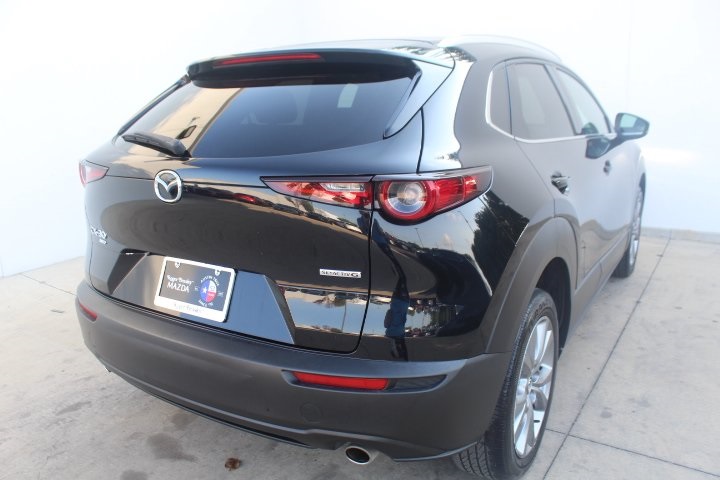 Vehicle image 5 of 39