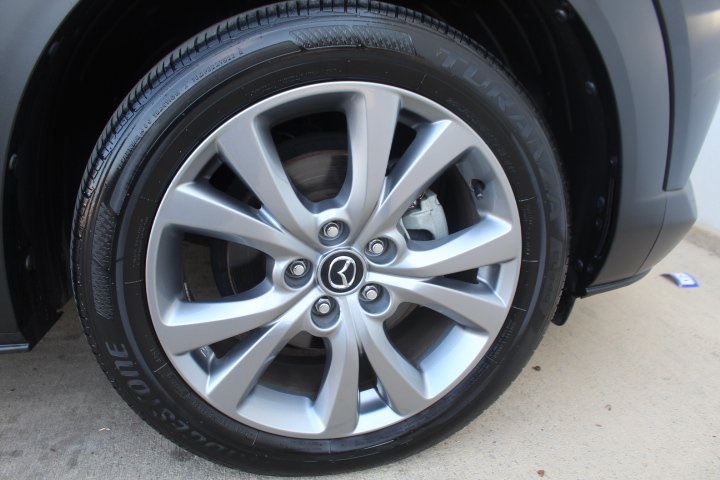 Vehicle image 12 of 39