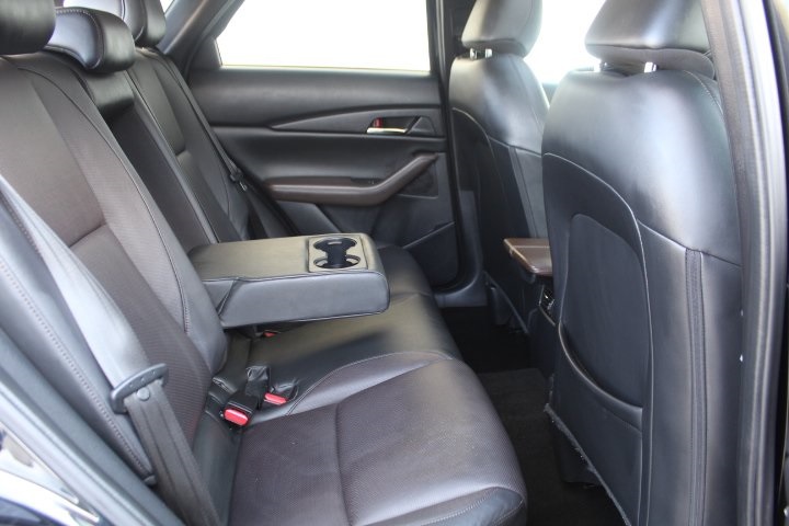 Vehicle image 15 of 39