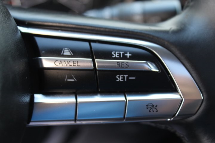 Vehicle image 34 of 39