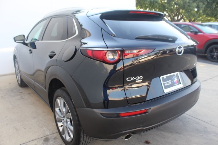 Vehicle image 7 of 39