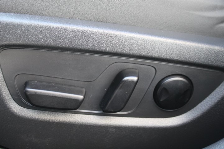 Vehicle image 31 of 39