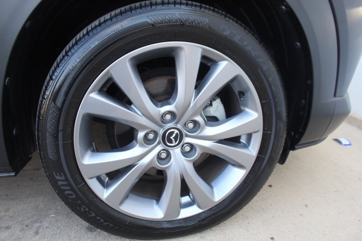 Vehicle image 11 of 39