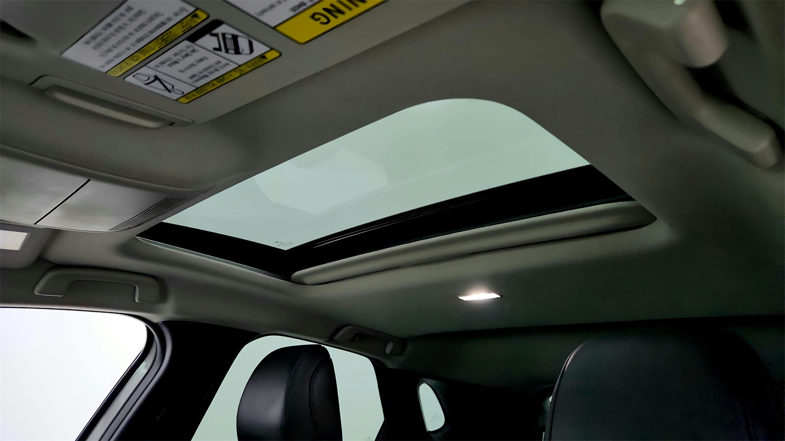 Vehicle image 40 of 43
