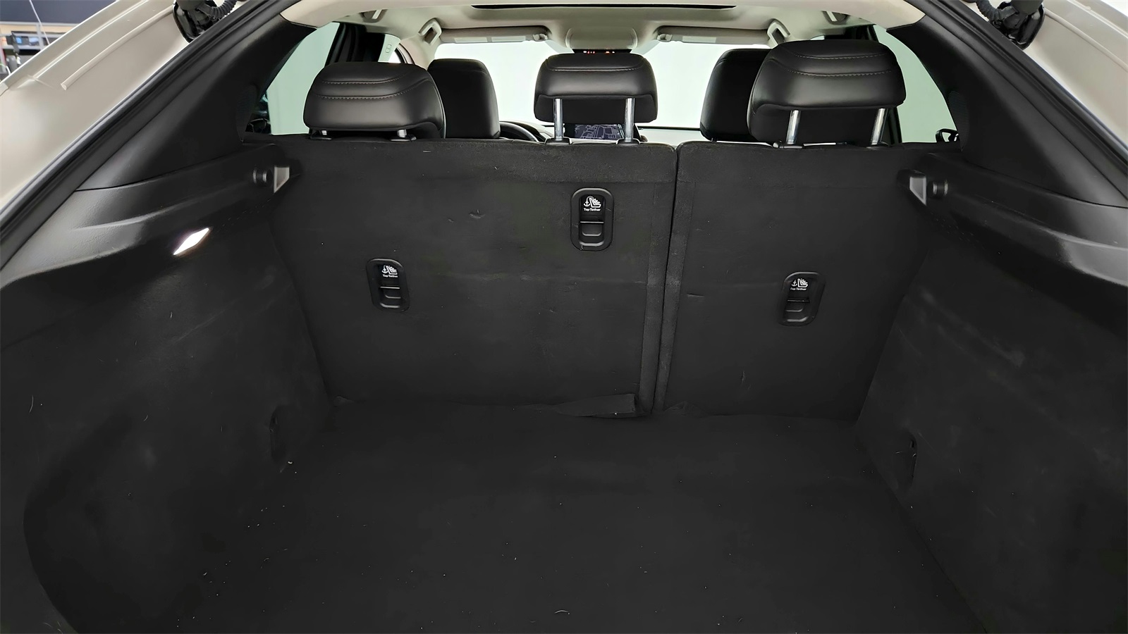 Vehicle image 20 of 43
