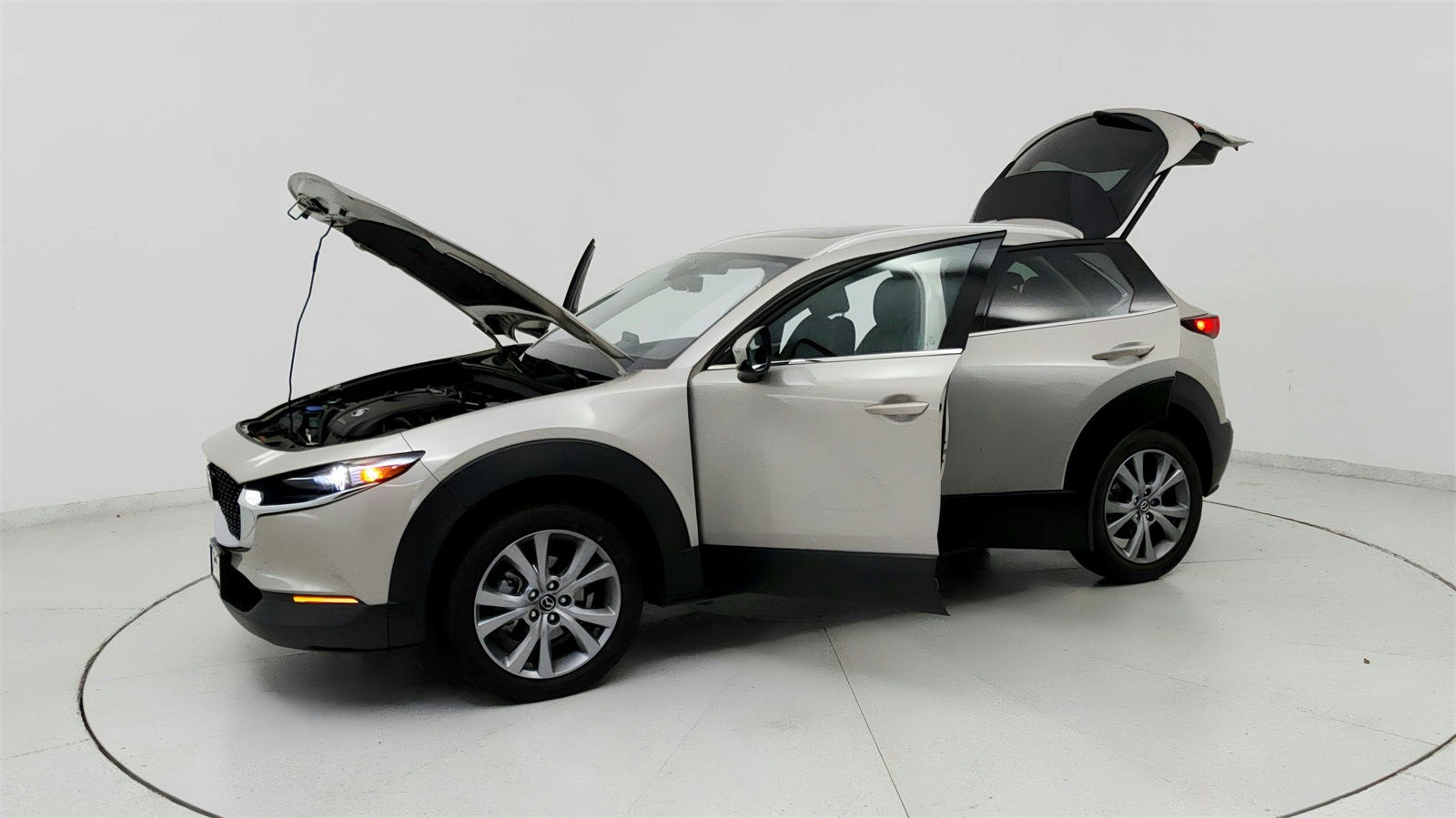 Vehicle image 3 of 43