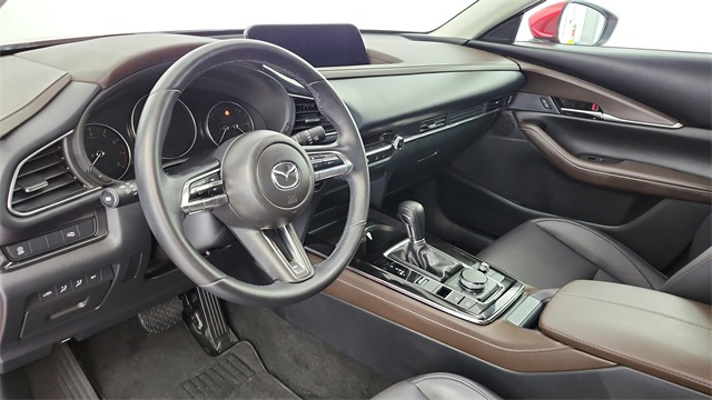 2022 Mazda CX-30 2.5 S Premium Package Image 14 of 37