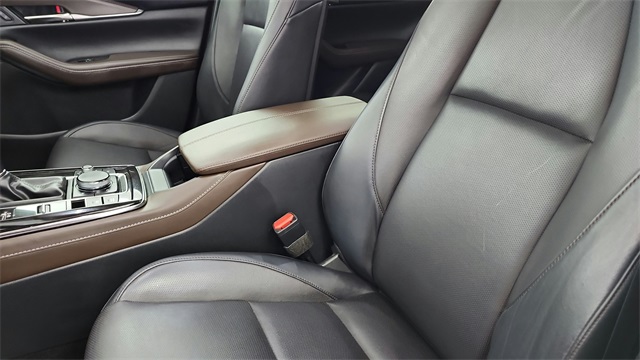 2022 Mazda CX-30 2.5 S Premium Package Image 29 of 37