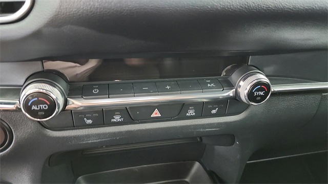 2022 Mazda CX-30 2.5 S Premium Package Image 33 of 37