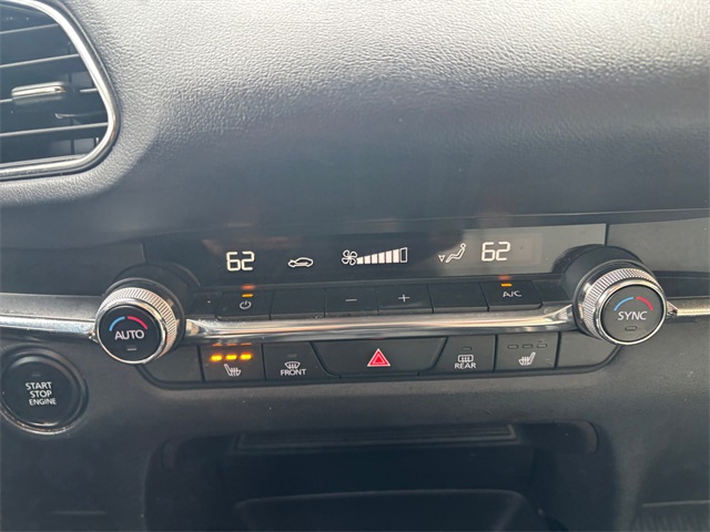 Vehicle image 17 of 27