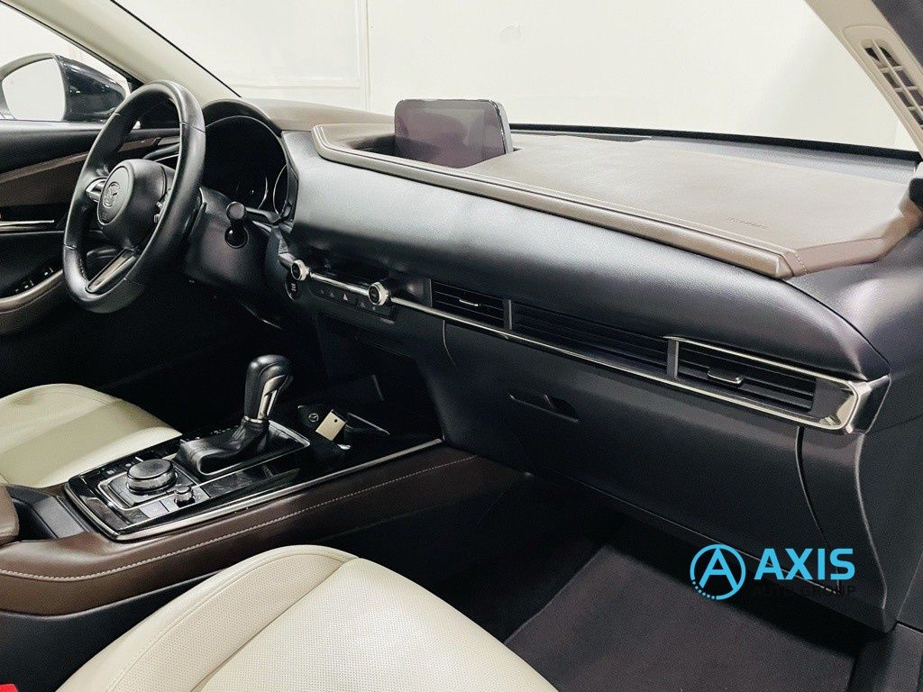 2022 Mazda CX-30 2.5 S Premium Package Image 30 of 45