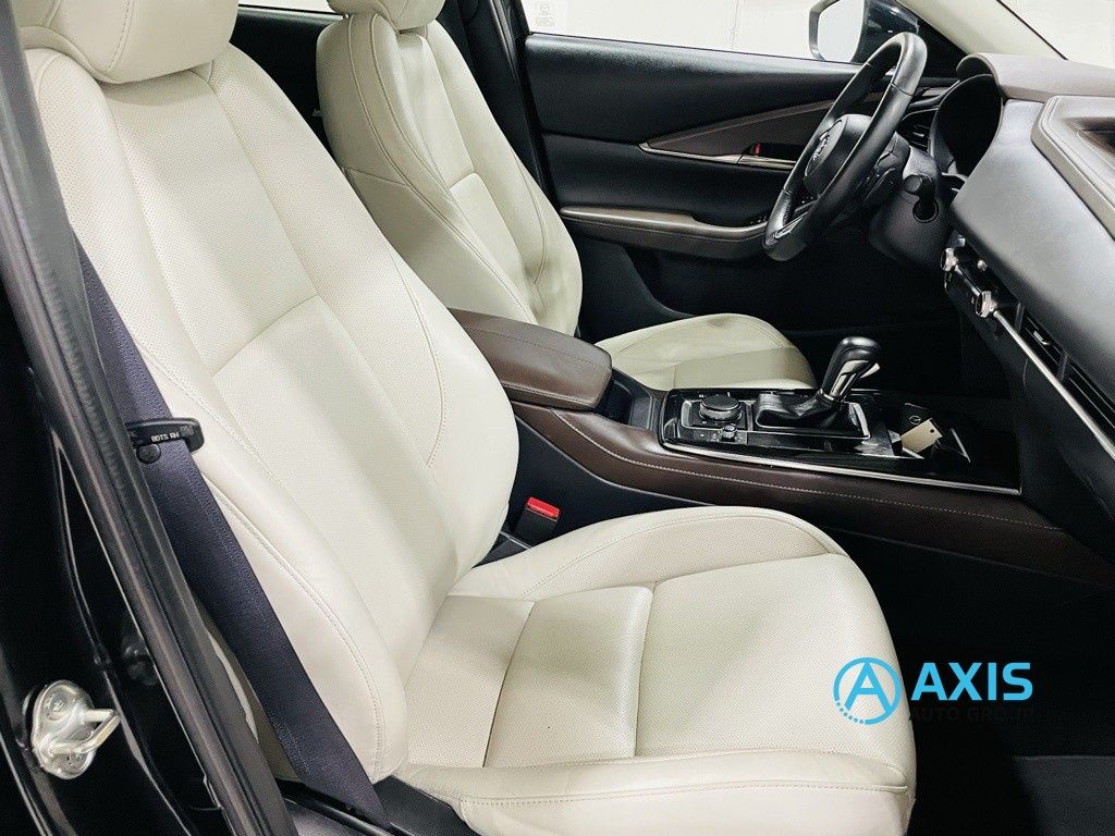 2022 Mazda CX-30 2.5 S Premium Package Image 28 of 45