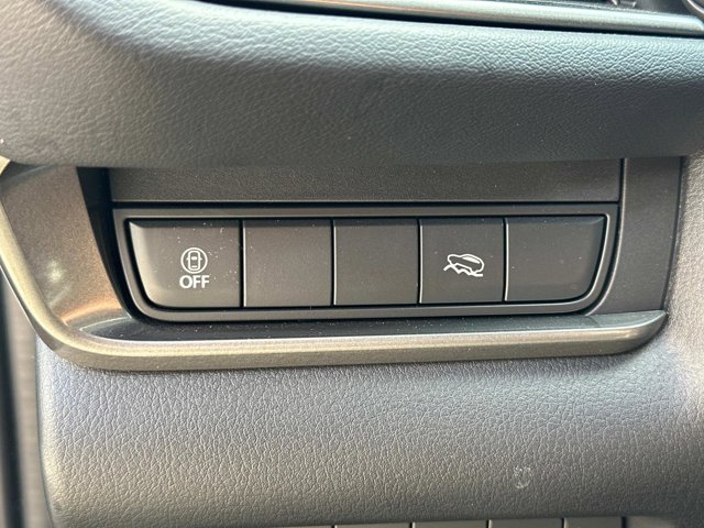 Vehicle image 20 of 30