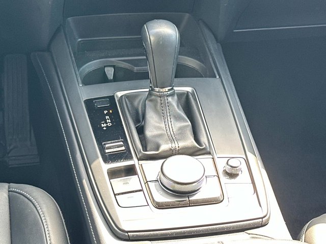 Vehicle image 17 of 30