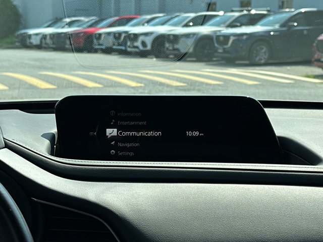 Vehicle image 16 of 30