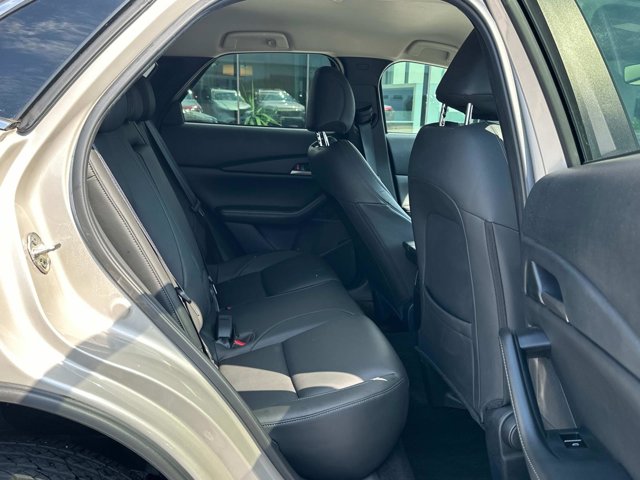 Vehicle image 9 of 30
