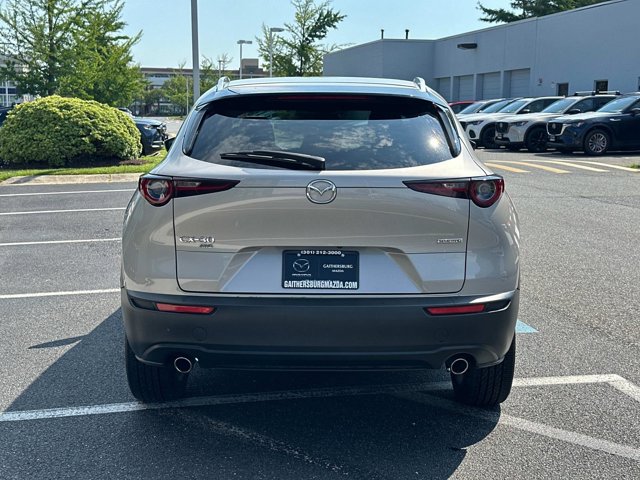 Vehicle image 26 of 30