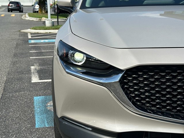 Vehicle image 25 of 30