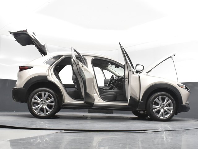 2022 Mazda CX-30 2.5 S Select Package Image 9 of 22