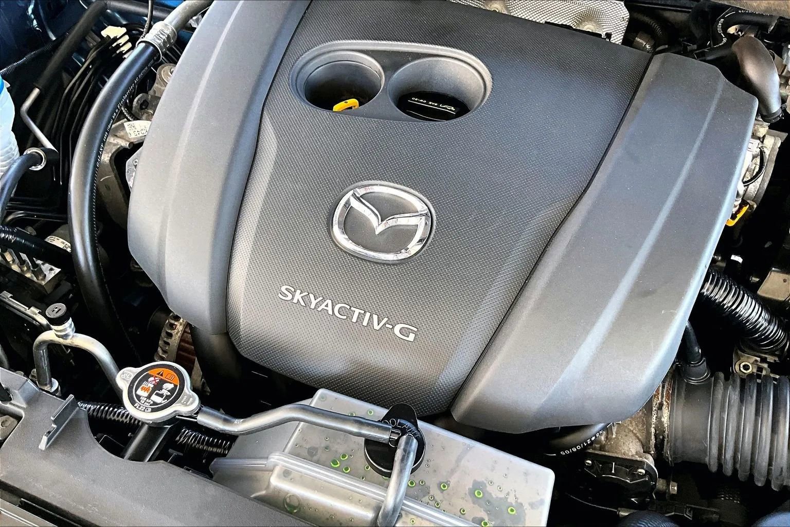 2022 Mazda CX-5 2.5 S Image 3 of 31