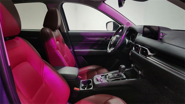 Vehicle image 18 of 26