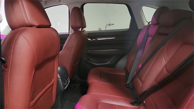 Vehicle image 14 of 26