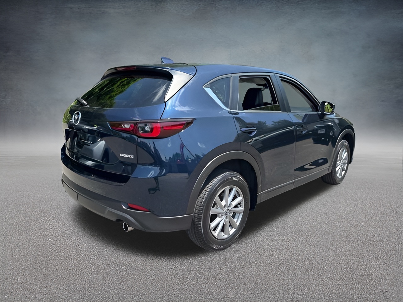 Vehicle image 40 of 43