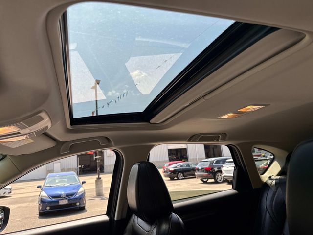 Vehicle image 17 of 43