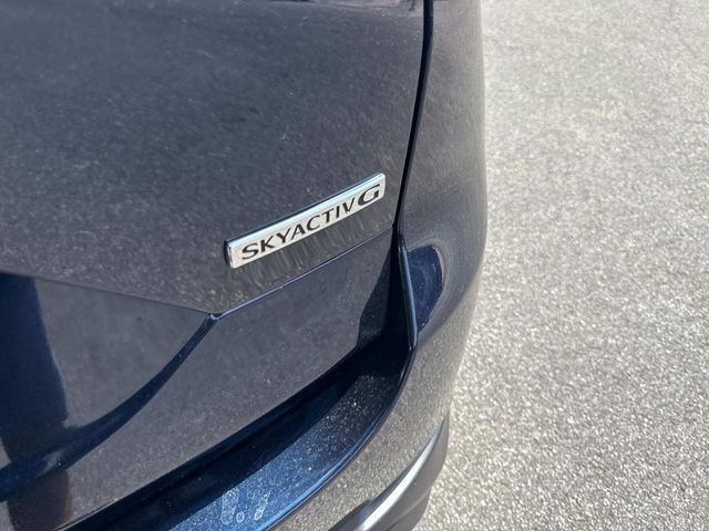 Vehicle image 31 of 43