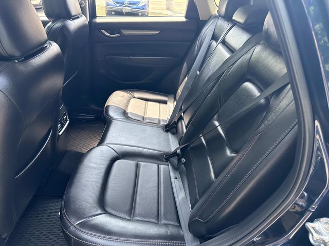 Vehicle image 14 of 43