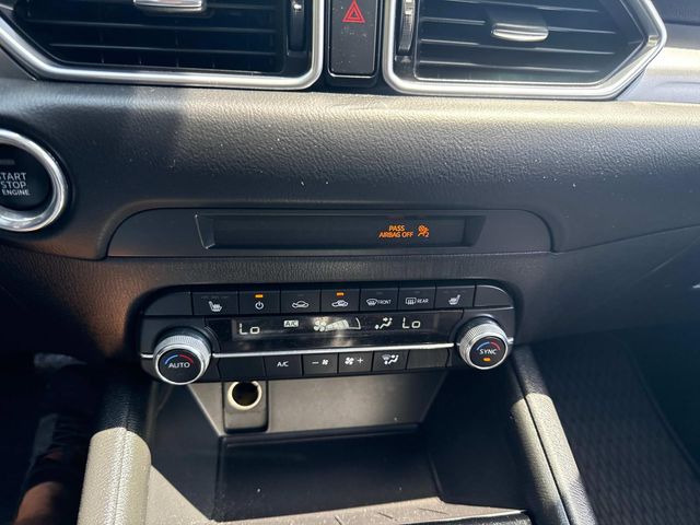 Vehicle image 30 of 43