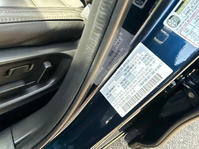 Vehicle image 25 of 43