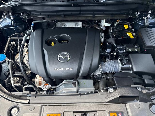 Vehicle image 9 of 43