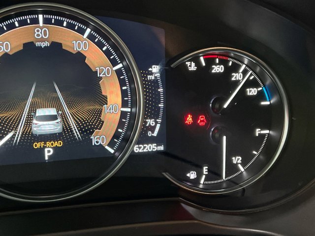 Vehicle image 14 of 28