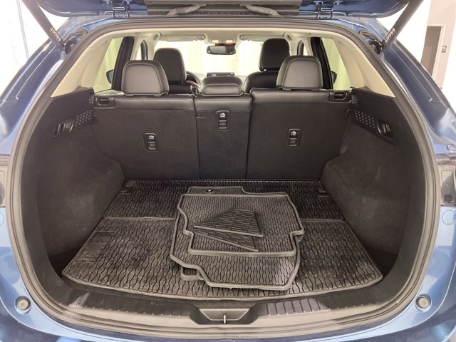 Vehicle image 9 of 28