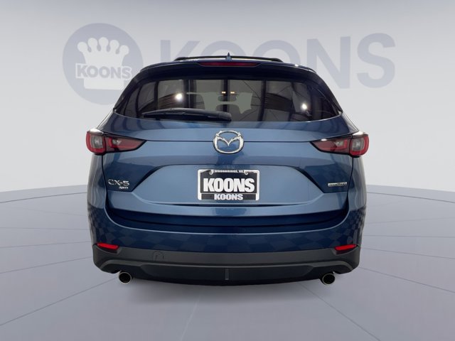 Vehicle image 6 of 28