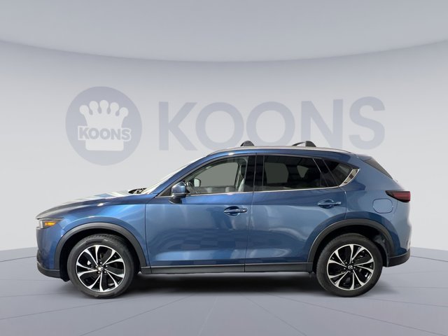 Vehicle image 8 of 28