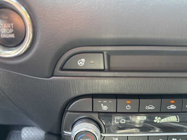 Vehicle image 32 of 39
