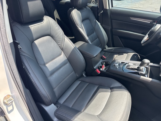 Vehicle image 16 of 39
