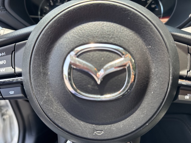 Vehicle image 22 of 39